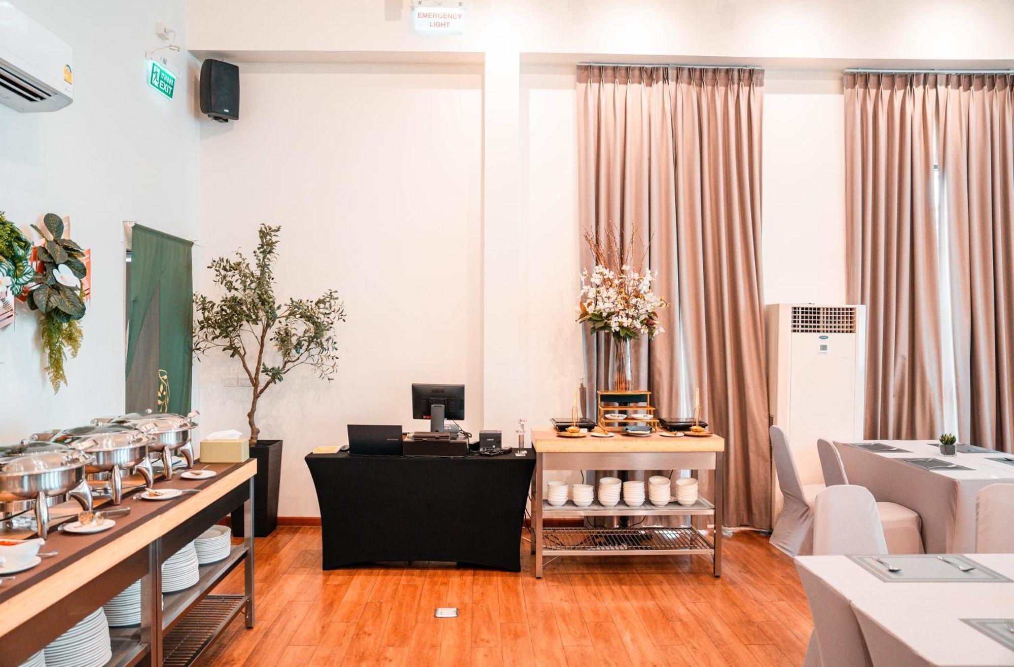 Surestay By Best Western Iconic Ari-Jatujak Bangkok Extérieur photo